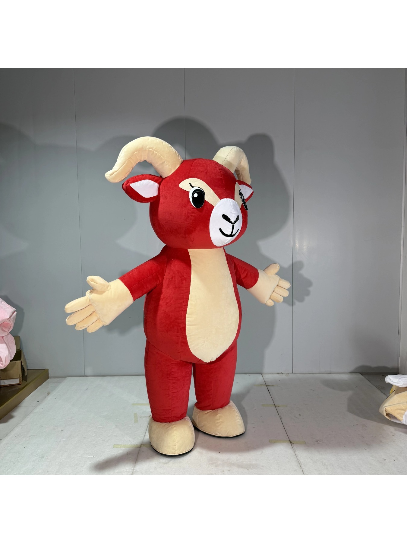 Inflatable Red Goat Mascot Cos - Costumes recension och pris